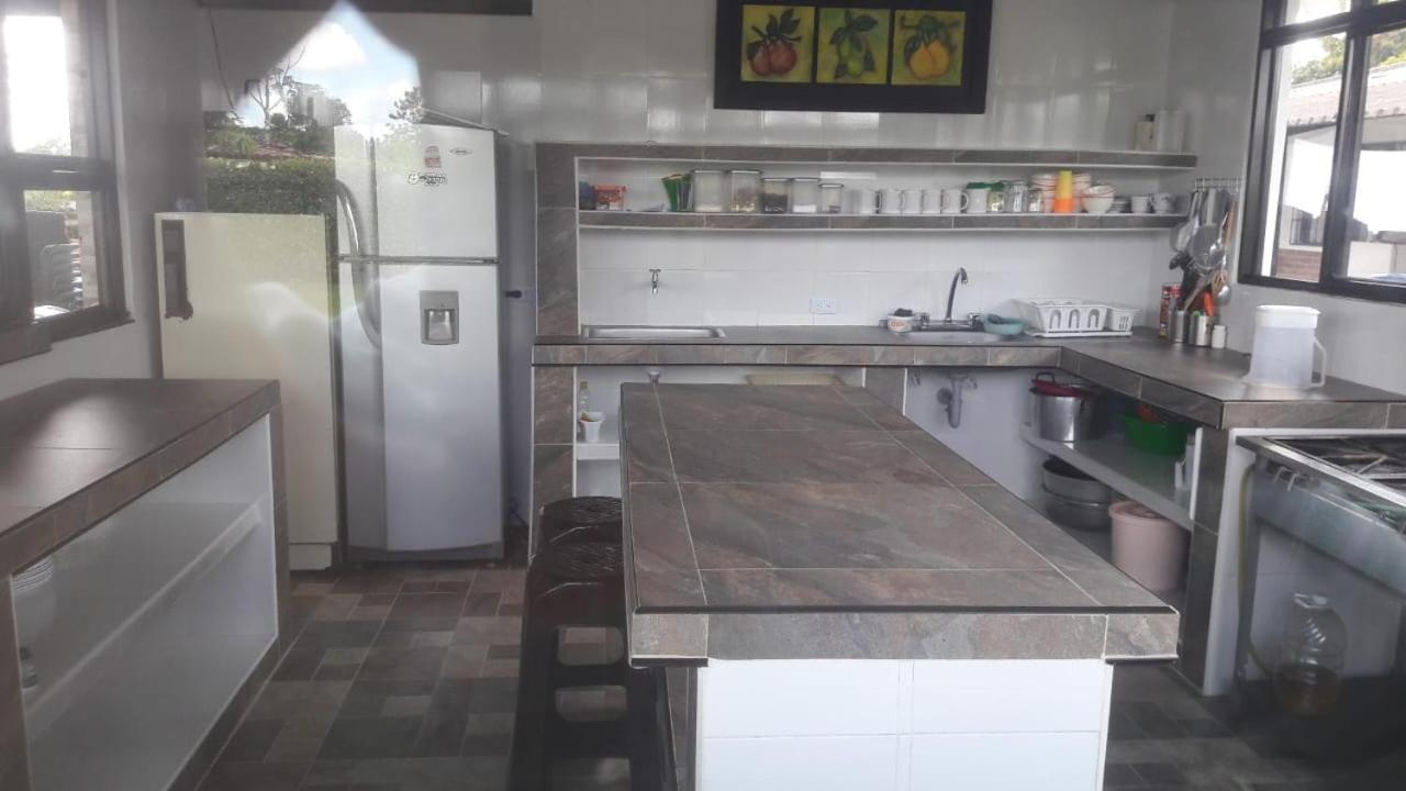 Finca Hotel El Saman De Alto Bonito Montenegro Kültér fotó