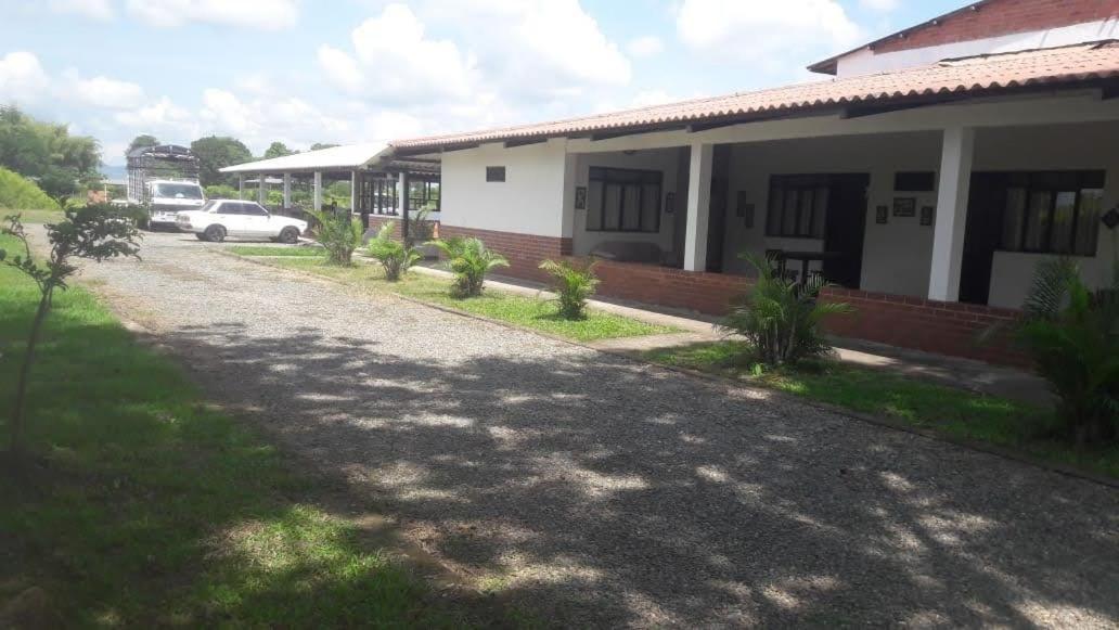 Finca Hotel El Saman De Alto Bonito Montenegro Kültér fotó