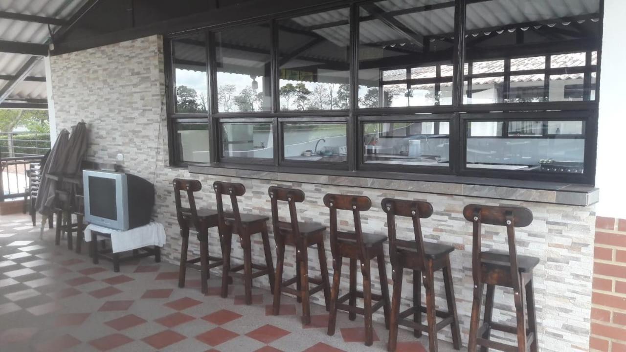 Finca Hotel El Saman De Alto Bonito Montenegro Kültér fotó
